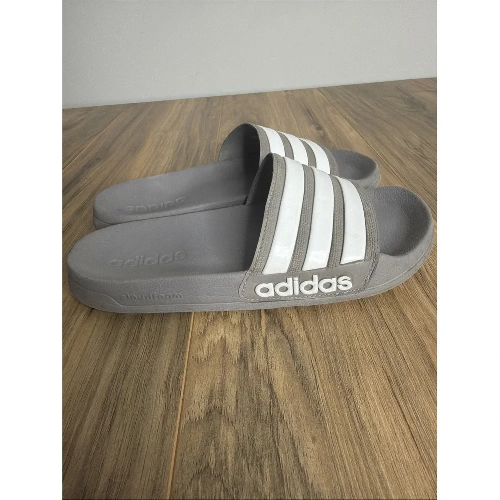 Men's Adidas Adilette shower shoes slides‎ gray white stripe size 6
